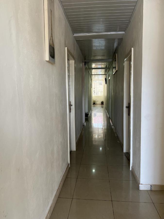 Sky Inn Hotel Freetown Kültér fotó