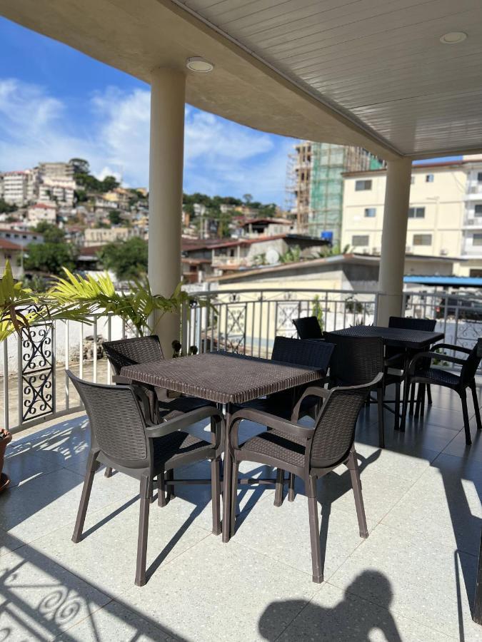 Sky Inn Hotel Freetown Kültér fotó