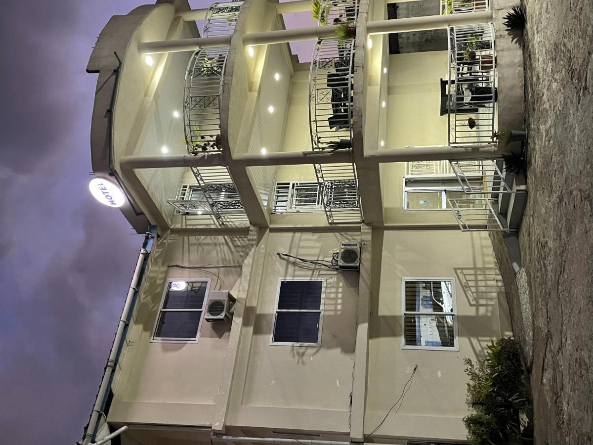 Sky Inn Hotel Freetown Kültér fotó